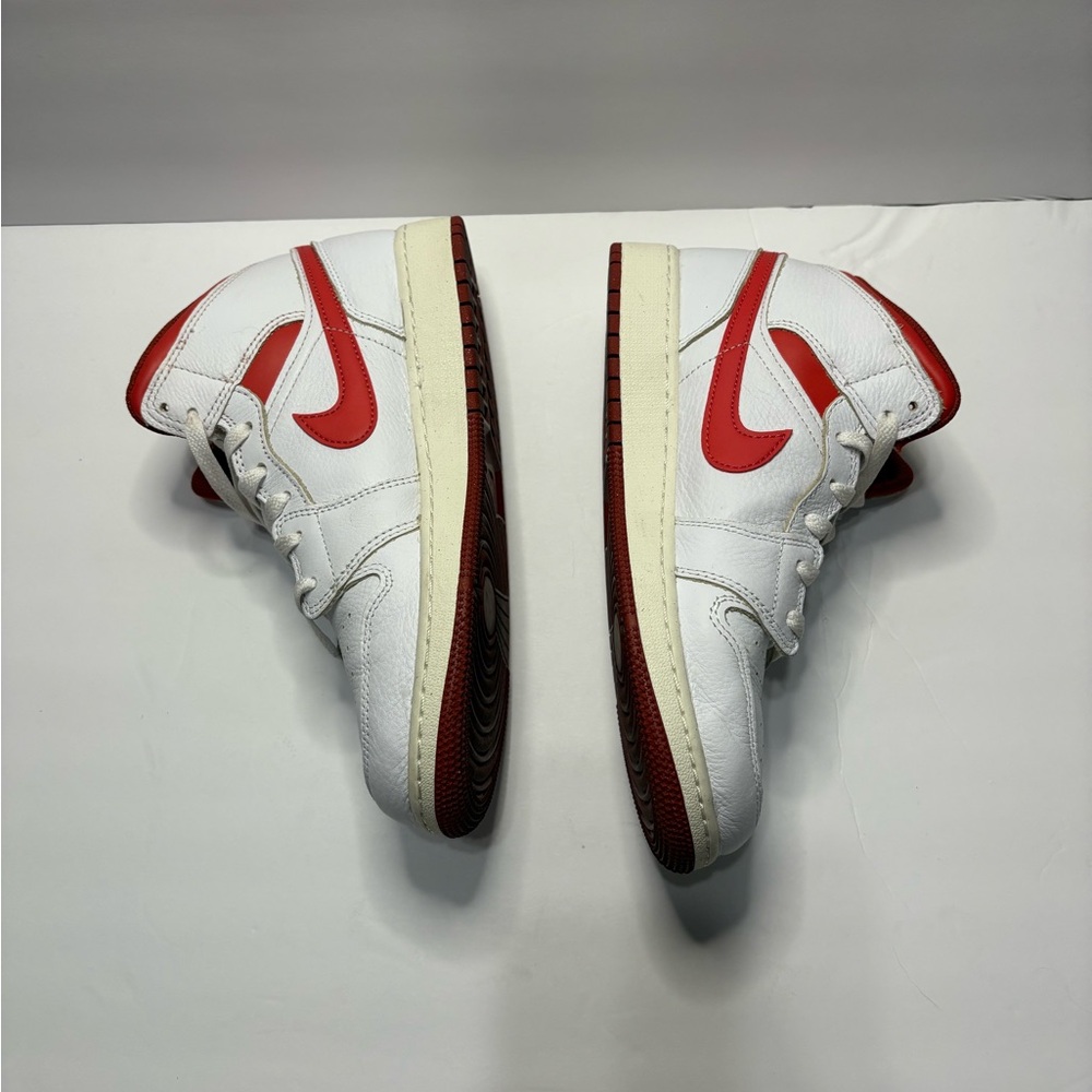 Nike Jordan 1 Mid SE White Dune Red Size 6.5 - Picture 8 of 13